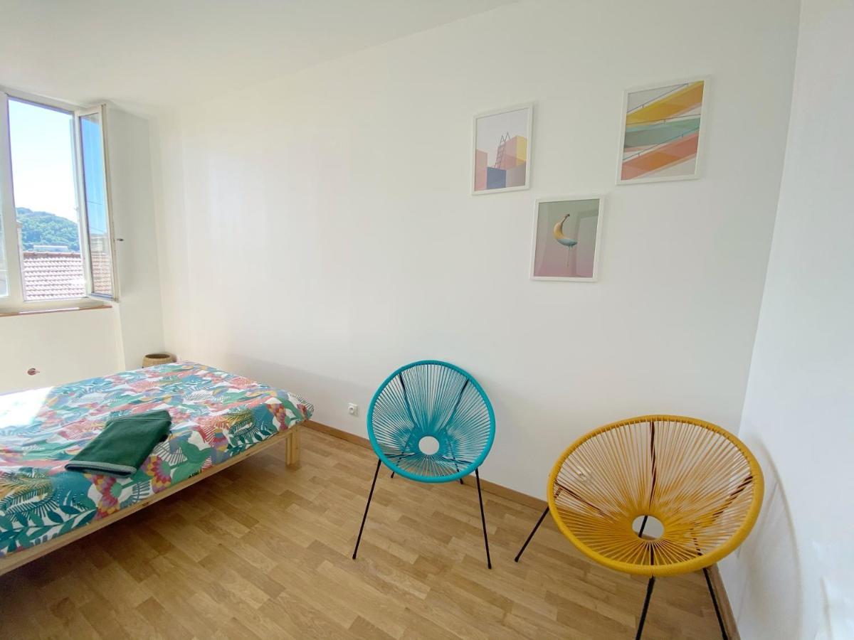 22 Chic & Cosy Grand Appart 92M2 Parking Gratuit Hypercentre Netflix Saint-Etienne  Exterior foto
